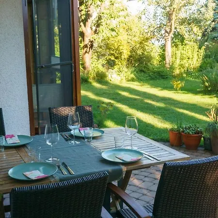 Grüne Auszeit Mit Kaminofen Und Terrasse * Waldachtal