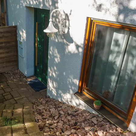 公寓 Gruene Auszeit Mit Kaminofen Und Terrasse
